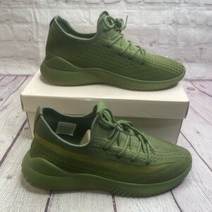 Danskin Green Women's Sneakers 10